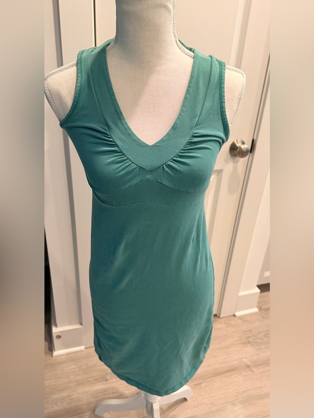 Athleta Seafoam Green Sleeveless V-Neck Tank Dress